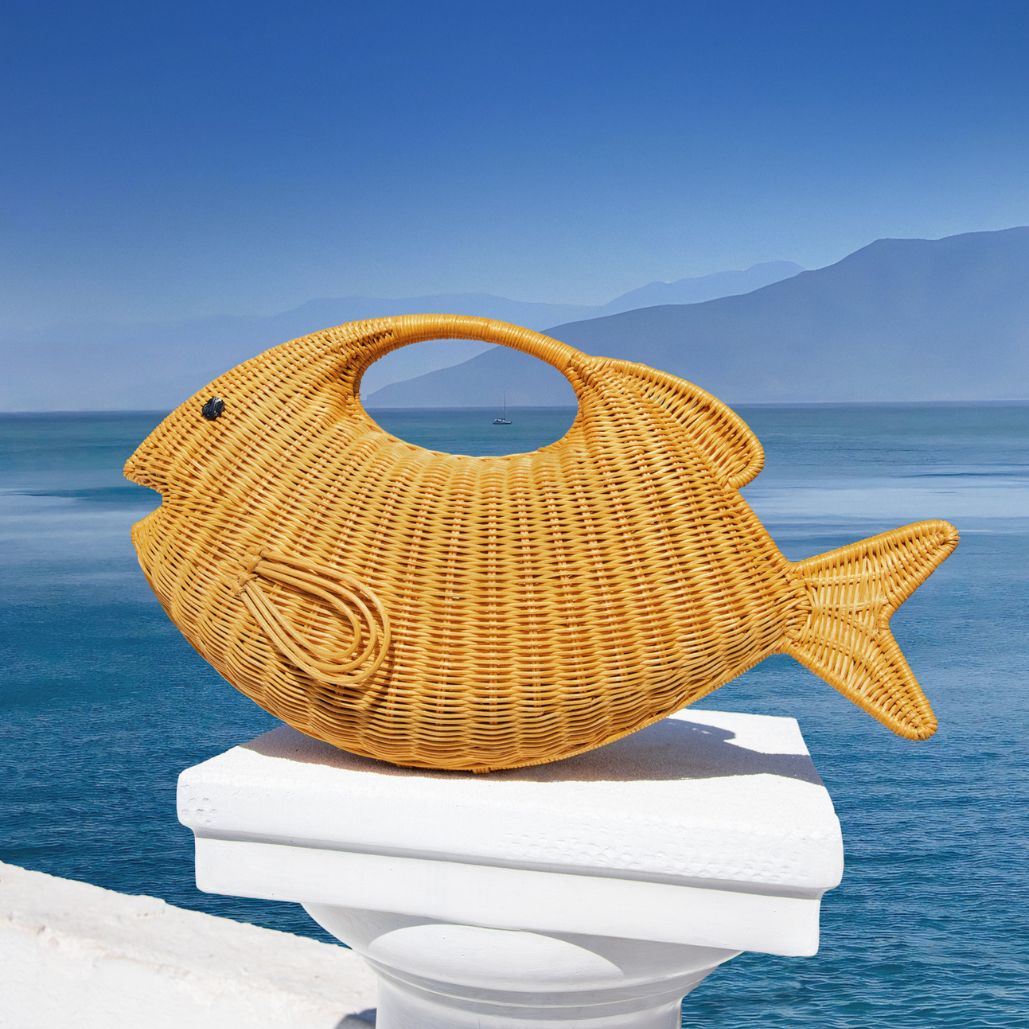 Daniel Fish Light Honey